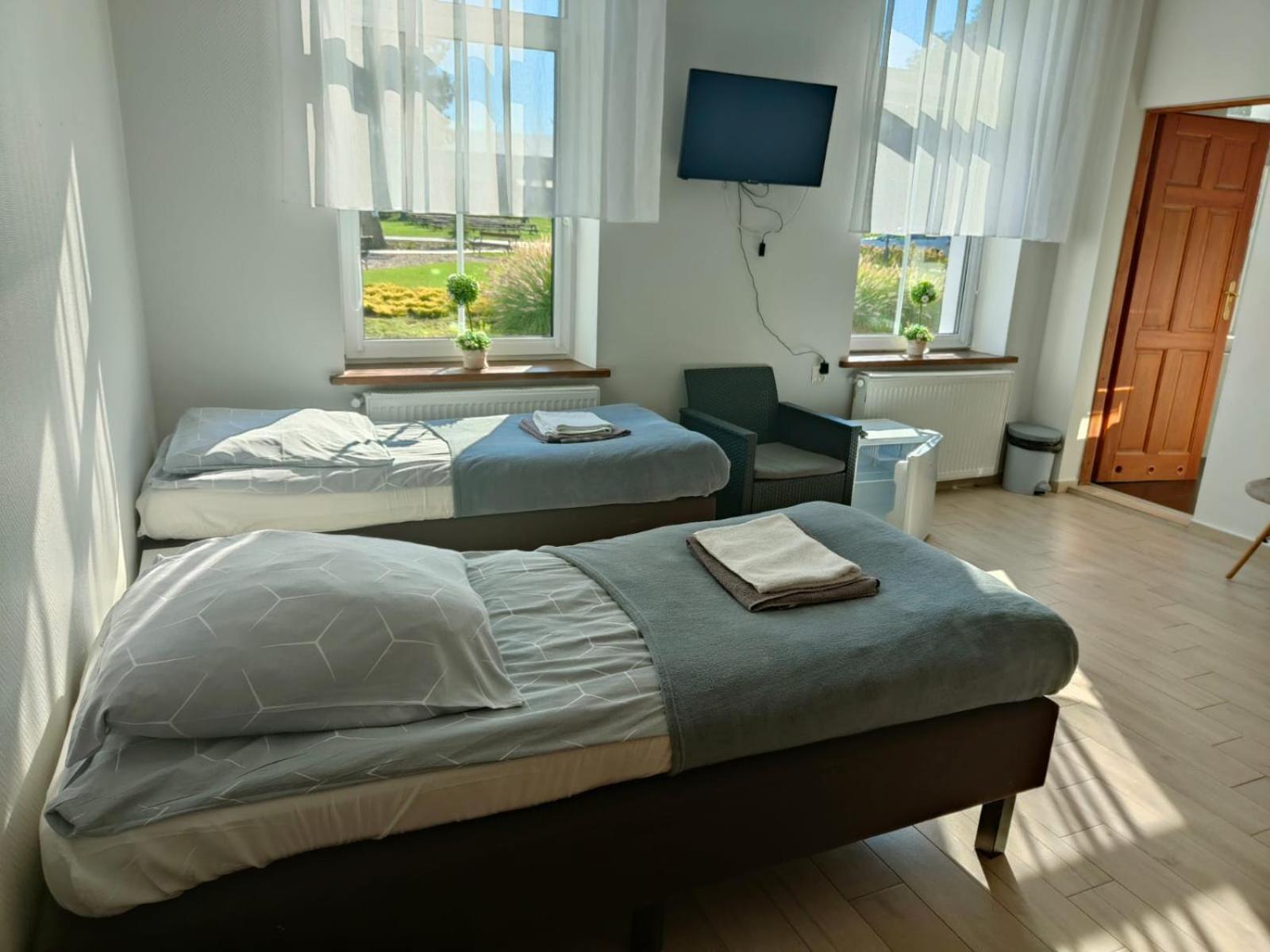 Palac Pod Bocianim Gniazdem Runowo  Bagian luar foto