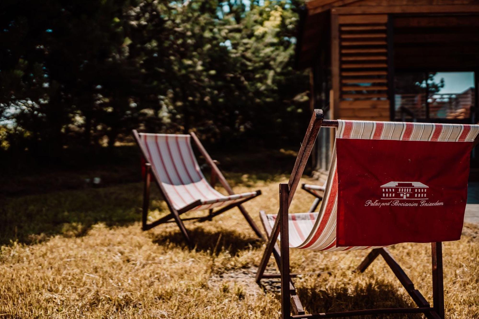 Palac Pod Bocianim Gniazdem Runowo  Bagian luar foto